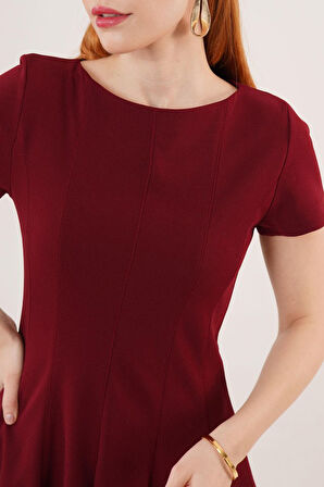 Önden Dikiş Detaylı Çan Model Bordo Elbise