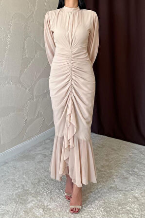 Beyaz Önü Büzgülü Şifon Elbise