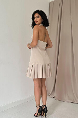 Siyah Sırtı Açık Ceket Yakalı Elbise