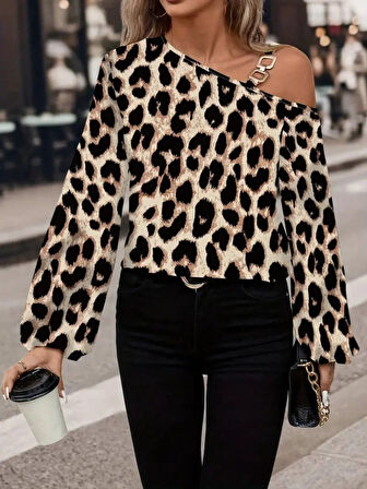 Kadın Uzun Kollu Tek Omuzu Açık Tokalı Leopar Desenli Modal Bluz