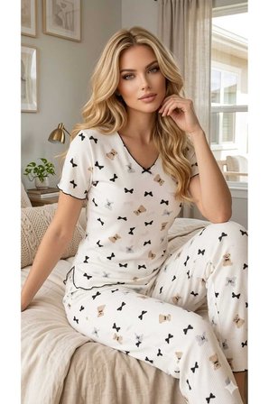 Kadın Kısa Kollu Yumuşak Tuşe Yazlık Bürümcük Kumaş Pijama Takım