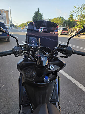 MOTOCAM Arora Safari PRO Siperlik Ön Cam 2023-2025 Model 70cm Siyah Renkli 4mm ORİJİNAL BOYLU