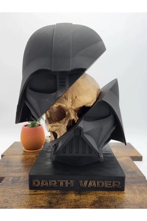 Darth Vader Star Wars Sanat İskelet Kaskı – Gücün Sanatla Buluştuğu Efsanevi Parça Dekoratif Biblo