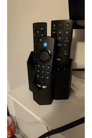 3 Gözlü Kumanda Organizer Standı Uzaktan Kumanda Düzenleyici TV Kumandalık Modern