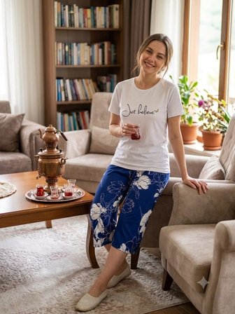Kadın Kısa Kol Kapri Yumuşak Tuşeli Likralı Penye Pijama Takım