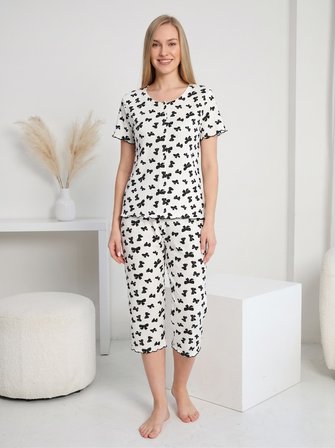 Kadın Kısa Kollu Yumuşak Tuşe Yazlık Likralı Kumaş Kapri Pijama Takım