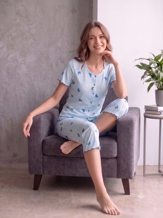 Kadın Kısa Kollu Yumuşak Tuşe Yazlık Likralı Kumaş Kapri Pijama Takım