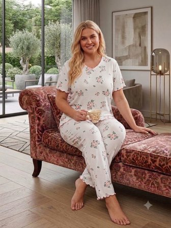 Büyük Beden Kısa Kol Pamuklu Ultrasoft Likralı Kapri Pijama Takımı