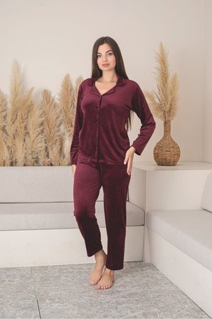 Kırmızı Renk Boydan Düğmeli Kadın Kadife Pijama Takımı