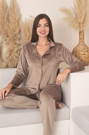 Kırmızı Renk Boydan Düğmeli Kadın Kadife Pijama Takımı