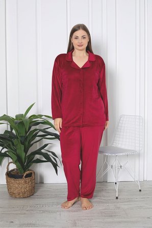 Büyük Beden Boydan Düğmeli Kadife Pijama Takımı