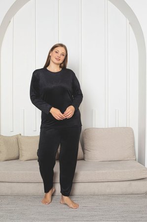 Büyük Beden Kırmızı Likralı Soft Kadife Pijama Takımı