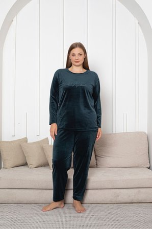 Büyük Beden Kırmızı Likralı Soft Kadife Pijama Takımı