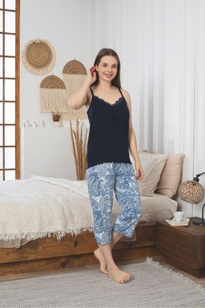 Kadın Likralı Penye Askılı Kapri Pijama Takımı