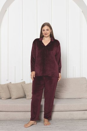 Büyük Beden Boydan Düğmeli Kadife Pijama Takımı