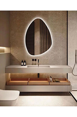 Fawdecor Led Işıklı Asimetrik Üçgen Model Dekoratif Duvar Aynası, Modern Eşsiz Ayna, Duvar Dekorasyon Ürünü 50 x 70 Beyaz Işık