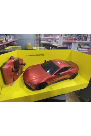 2.4 GHZ 1:18 Uzaktan Kumandalı Araba Lisanlı Full Fonksiyon Pilli Aston Martin Vantage