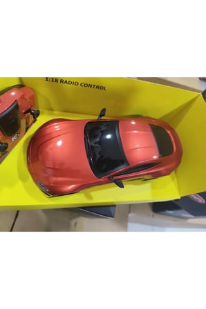 2.4 GHZ 1:18 Uzaktan Kumandalı Araba Lisanlı Full Fonksiyon Pilli Aston Martin Vantage