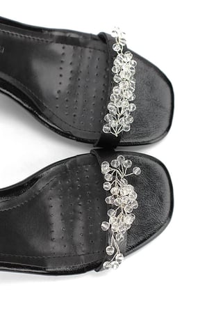 Pearl Esnek Yumuşak Kaymaz Taban (4/6 cm) Siyah Rugan El Yapımı Şeffaf Boncuk Detaylı Kadın Topuklu Ayakkabı