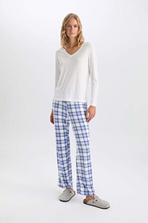 DeFacto Fall in Love Pijama Takım V Yaka Uzun Kollu Basic Düz Üst Kareli Beli Lastikli Alt C5438AX24AUBE553