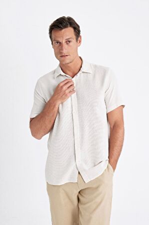 DeFacto Regular Fit Yazlık Polo Yaka Pamuklu Basic Düz Kısa Kollu Gömlek D2924AX24SMER22