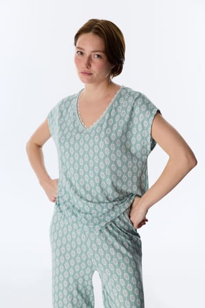 Yeşil Alia Kapri Çiçekli Kısa Kollu Pijama Takımı