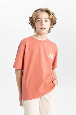 DeFacto Erkek Çocuk Oversize Geniş Kalıp Bisiklet Yaka Sırt Baskılı Kısa Kollu Tişört B8894A824SMBR107