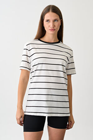 Bisiklet Yaka Çizgili Kısa Kol T-Shirt