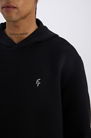 DeFactoFit Standart Fit Kapüşonlu Kapitoneli Sporcu Sweatshirt D0752AX24AUBK81