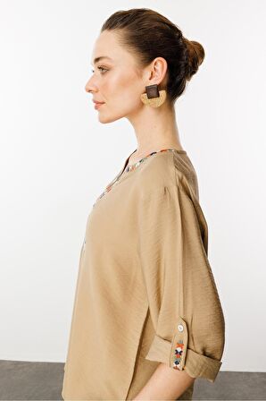 Kadın Açma Yaka Yakası Etnik Nakışlı Gömlek Taş