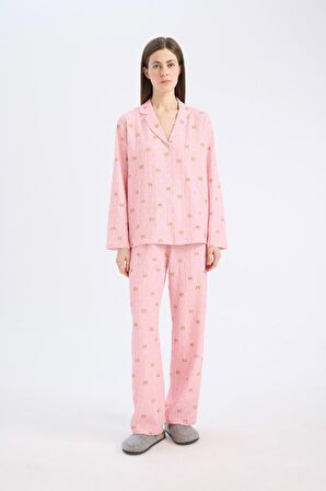 DeFacto Pijama Yaka Dokuma Pijama Üstü-Fall in Love E3474AX25SPPN99