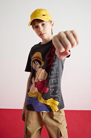 DeFacto Erkek Çocuk One Piece Bisiklet Yaka Kısa Kollu Tişört E3106A825SMAR126
