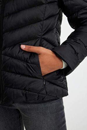 DeFacto Su Geçirmez Kapüşonlu Şişme Mont B2030AX24SPBK27