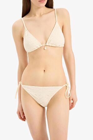 DeFacto Regular Fit Nakışlı Brode Bikini Altı-Fall in Love B6895AX25SMER103