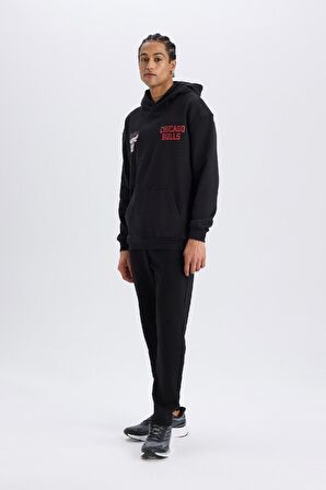 DeFactoFit NBA Chicago Bulls Boxy Fit Kapüşonlu Kalın Sweatshirt D6574AX25SPBK81