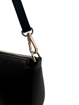 AKER KADIN OMUZ ÇANTASI AR0092020059