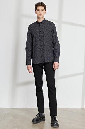 Erkek Beyaz-siyah Slim Fit Dar Kesim Düğmeli Yaka Pamuklu Baskılı Gömlek
