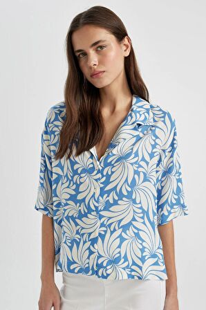 DeFacto Regular Fit Desenli Pijama Yaka Kısa Kollu Gömlek C3389AX24SMWT32