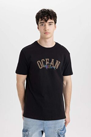 DeFacto Regular Fit Bisiklet Yaka Baskılı Kısa Kollu Tişört B8935AX24SMBK81