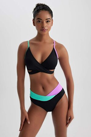 DeFacto Fall in Love Regular Fit Bikini Üstü B0238AX23HSBK81