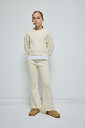 DeFacto Kız Çocuk Flare Fit İspanyol Paça Basic Düz Triko Pantolon A6029A824WNER233