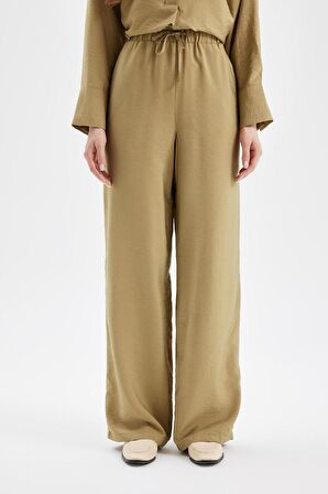 DeFacto Wide Leg Geniş Bol Paça Beli Lastikli Bağcıklı Basic Düz Pantolon D4148AX24AUKH176