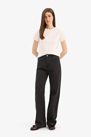 DeFacto Regular Fit Bisiklet Yaka Basic Düz Kısa Kollu Tişört E5451AX25SPER105