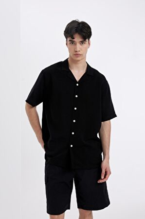 DeFacto Relax Fit Yazlık Polo Yaka Basic Düz Kısa Kollu Siyah Gömlek C8157AX24SMBK81