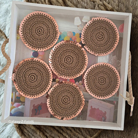 Kahverengi Pullu Bardak Altlığı