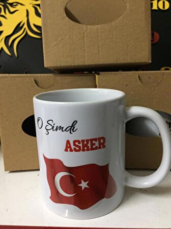 baskılı kupa - o şimdi asker