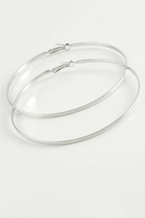 Noktalı Metal Halka Küpe 8-10 cm
