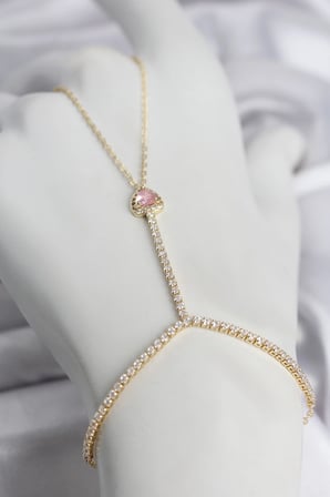 Gold Renk Pirinç Zirkon Taşlı Pembe Kalp Model Şahmeran