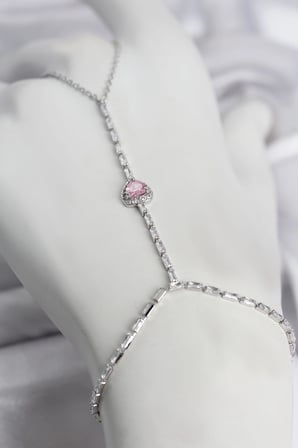 Gümüş Renk Pirinç Zirkon Taşlı Pembe Kalp Model Şahmeran