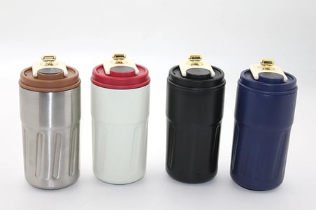 Charm Detaylı Ve Derece Göstergeli Vakumlu Mug Termos Bardak 480 ml